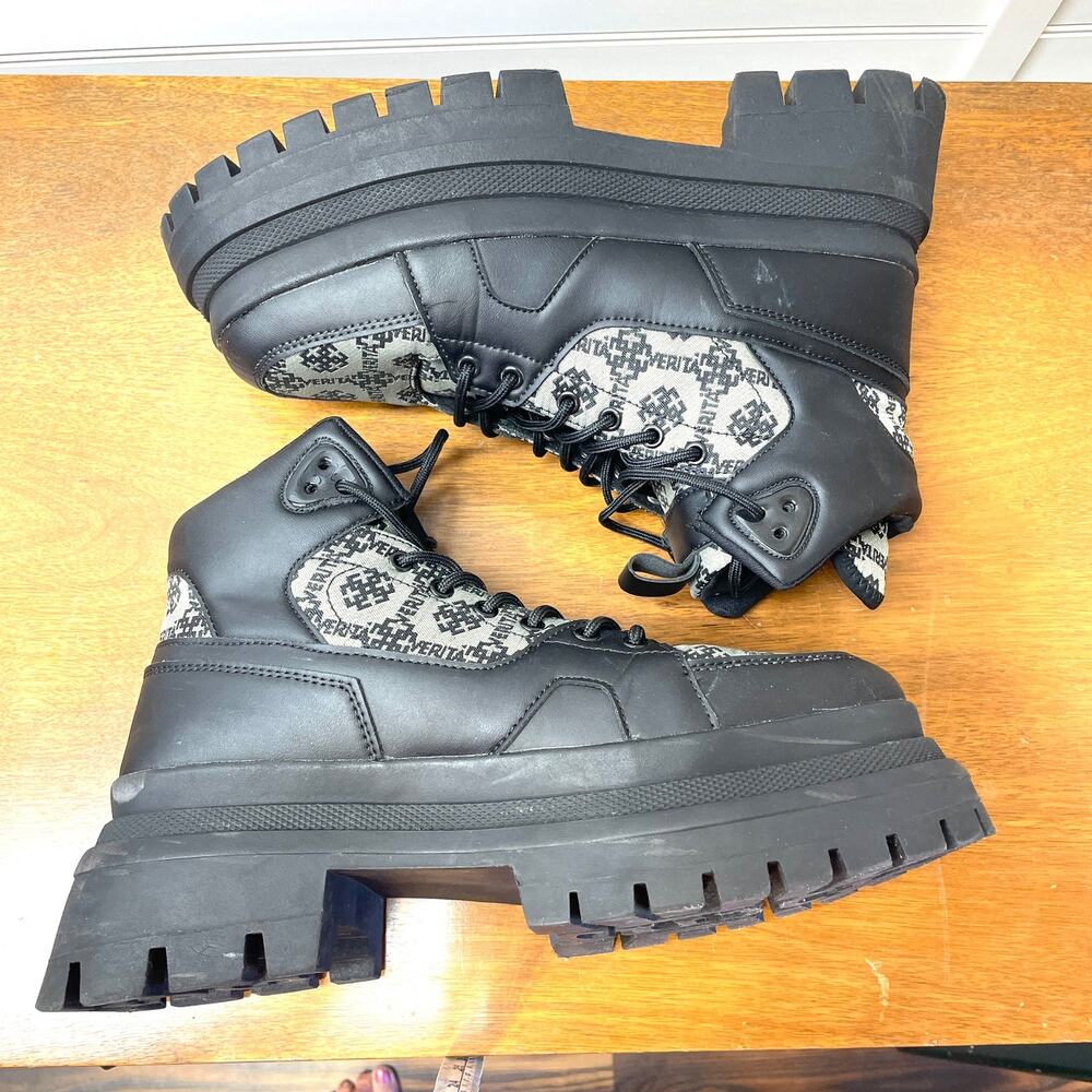 ASOS Design Men’s Chunky Sole Lace Up Boot in Monogram Print Size 9 Wide